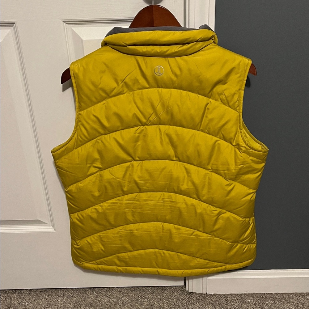 Lands' End Yellow Puffer Vest with Gray Collar - Picture 3 of 8